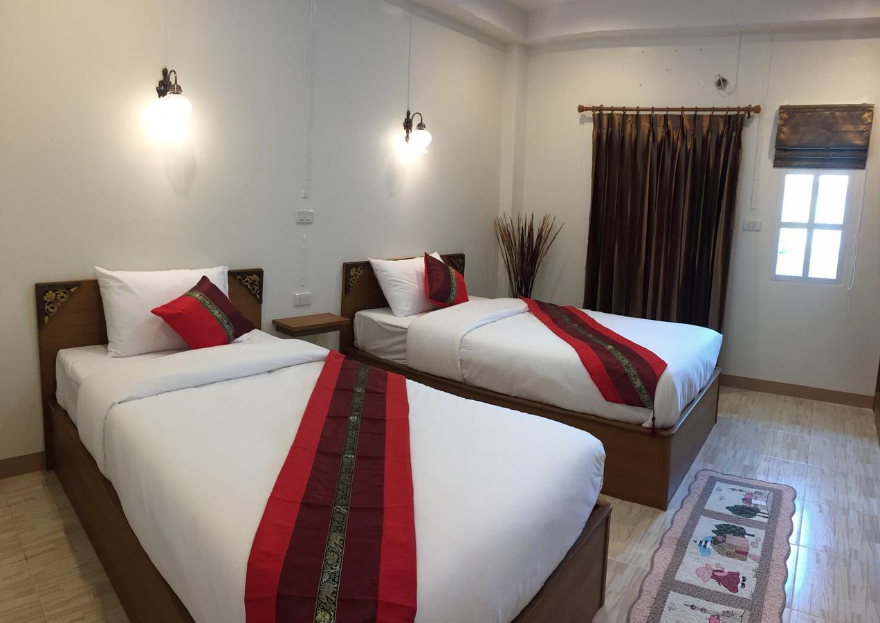 Maesot Siri Hotel Mae Сот Екстериор снимка