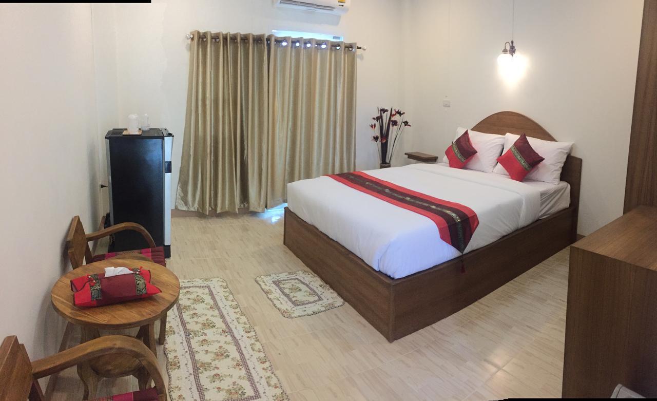 Maesot Siri Hotel Mae Сот Екстериор снимка