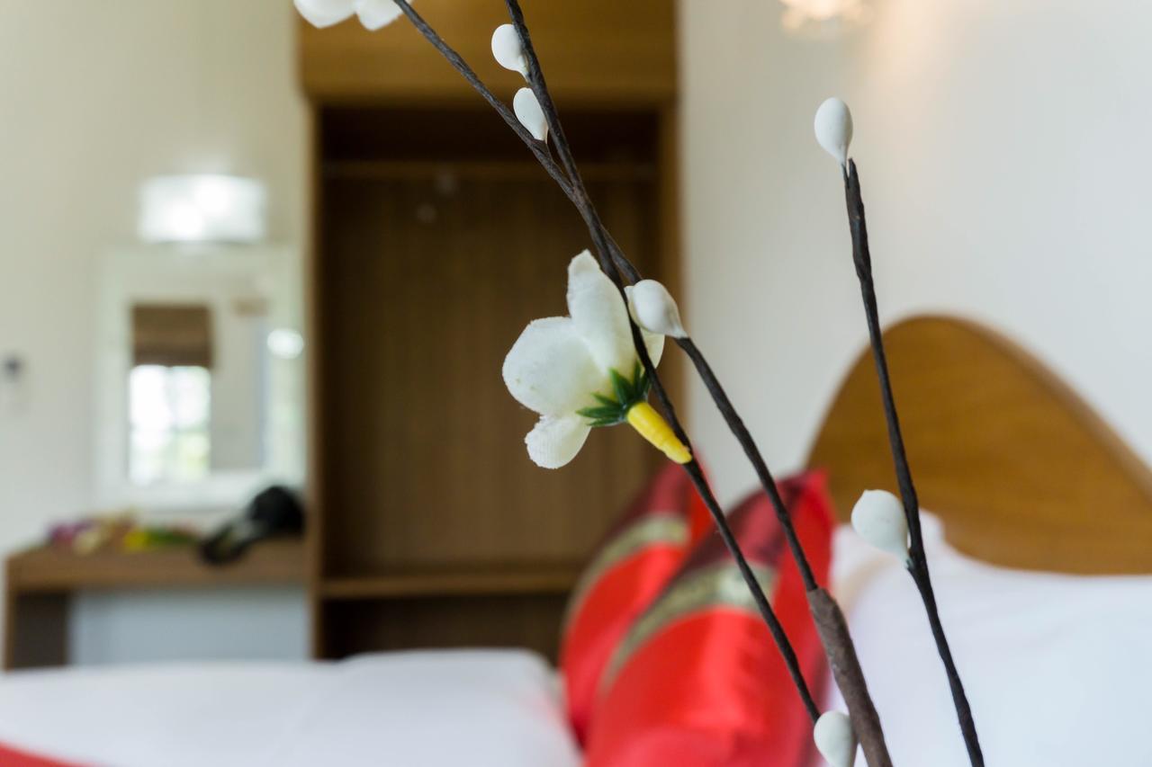 Maesot Siri Hotel Mae Сот Екстериор снимка